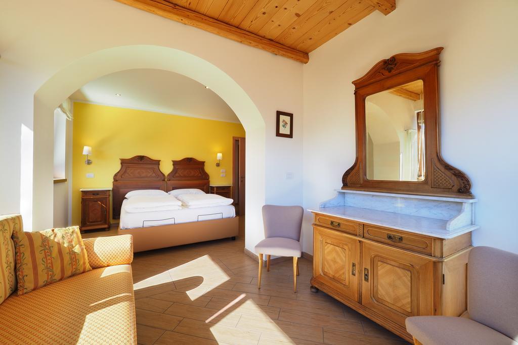 Villa Prafiori Cavalese Buitenkant foto